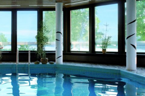 Indoor pool hotel Diehls 