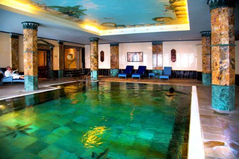 Pool of Häckers Grand Hotel
