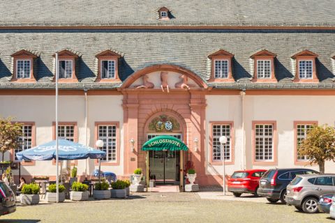 Entrance to the Schlosshotel Weilburg