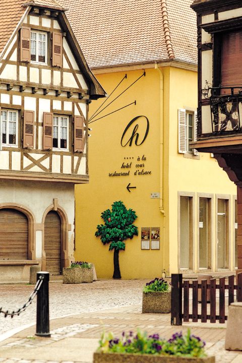 Outside view hotel Cour d'Alsace