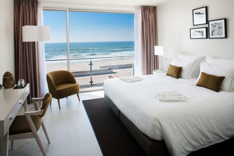 Hotel room with sea view