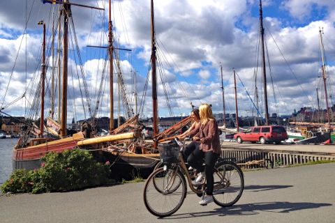 Radfahrer am Hafen 