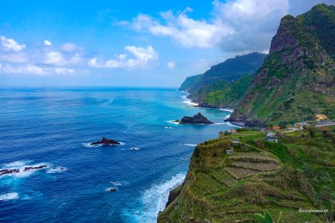 Eindrücke vom wilden Meer vor Madeira