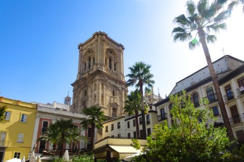 Turm der Kathedrale in Granada