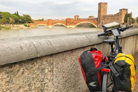 Impressionen vom Ponte Scaligero in Verona