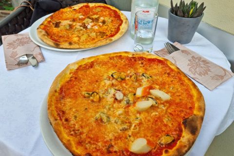 Leckere italienische Pizza