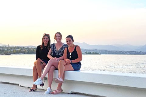 Group photo on the lake promenade in Desenzano