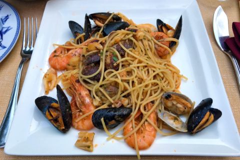 Spaghetti frutti di mare in Albenga