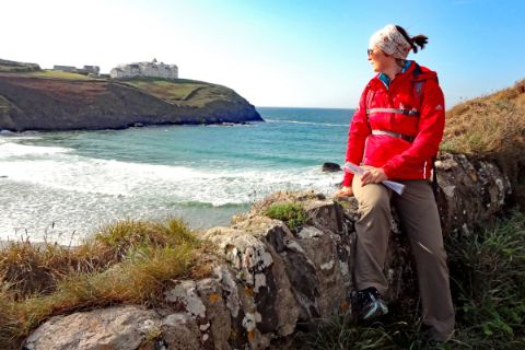 Küstenpfade mit Wanderblick in Cornwall