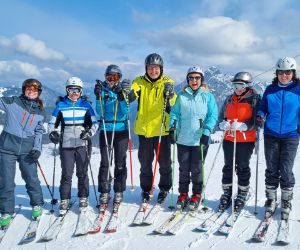 Skiers team photo