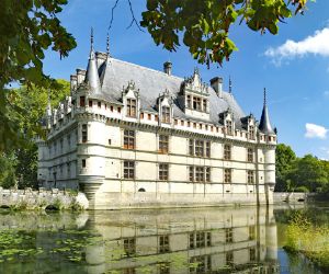 Castle Azay-le-Rideau