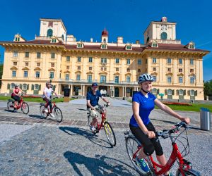 Cyclists in front of castle Esterhazy