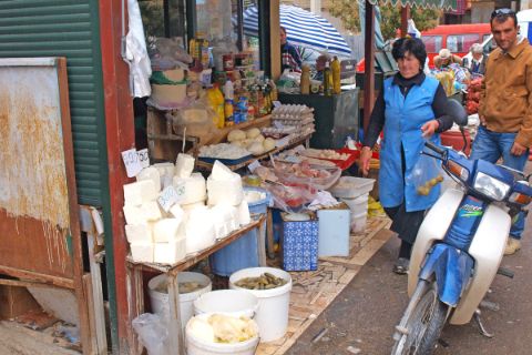 Typische albanische Köstlichkeiten als Brotzeit