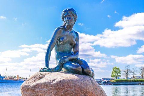 Skulptur der Kleinen Meerjungfrau in Kopenhagen