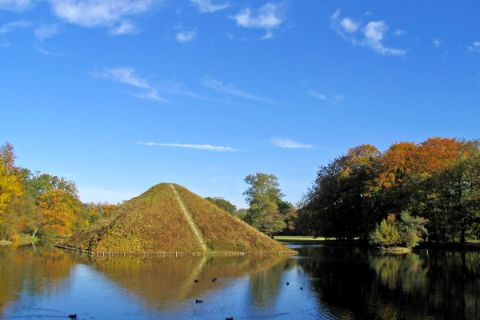 Wasserpyramide im Branitzer Park