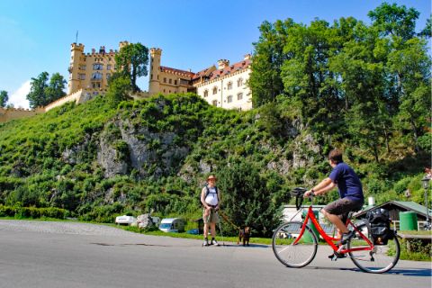Eurobike cyclist in front of Castle Hohenschwangau