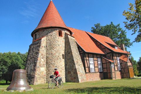 Alte Mühle am Rande des Radweges Lüneburger Heide Rundfahrt