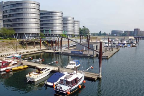 Blick auf den Hafen in Duisburg