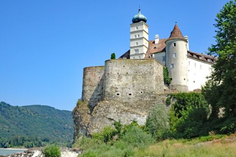 Schloss Schoenbuehel