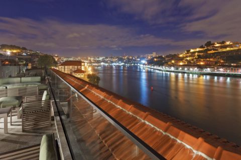 Magical moments on the roof terrace of hotel Neya Porto