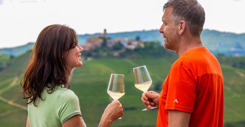 Hiking holidays and wine harvest in Piedmont