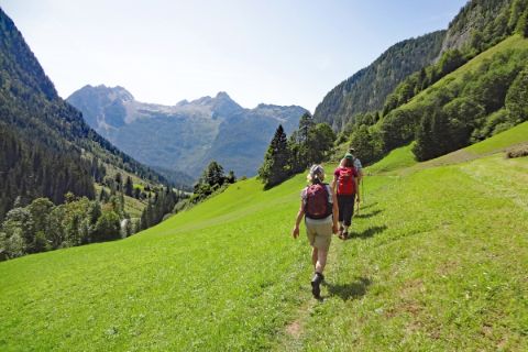 Hikers in the Chiemgauer Alps