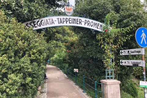 Eingang zur Tappeiner Promenade