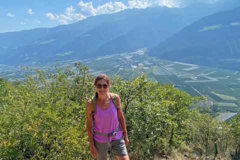 Eurohike Instagram Gewinnspiel - Frau Zuche beim Wandern vom Reschensee nach Meran