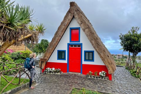 Traditionelle Häuser von Santana auf Madeira