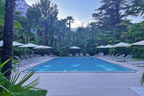 Pool of the Hotel Venezia in Riva