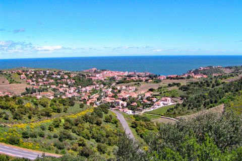 Fantastic hiking view to the start village Collioure