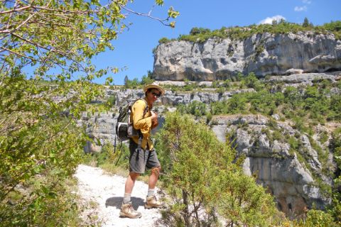 Hiking trail in the Gorges du Verdon