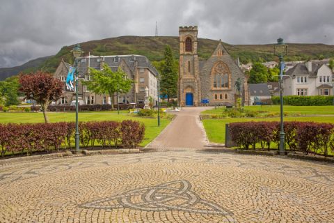 Town square in Fort William with view of the church