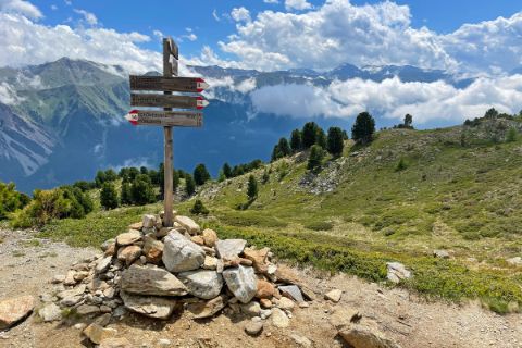 Signpost at the alpine pasture Haider