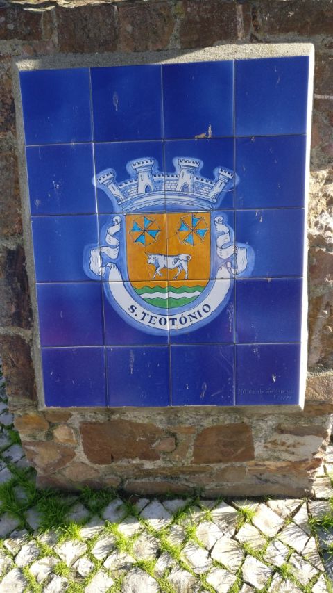 Wappen der Gemeinde S. Teotonio 