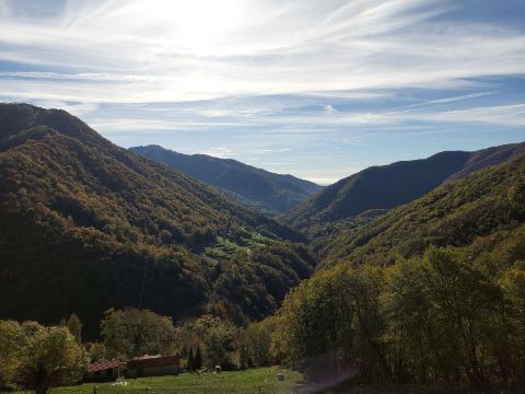 Vue sur la vallée de Muggio depuis l'Osteria Manciana