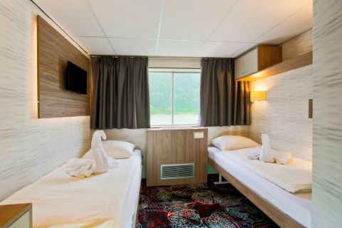 2 bed cabin, MS NORMANDIE