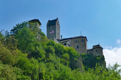 Impressive castles at the panorama path Altmühltal