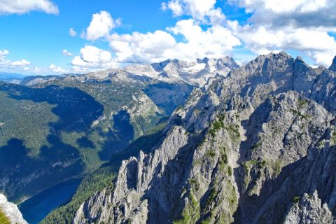 Spektakuläre Gipfelwanderungen im Dachstein Gebiet