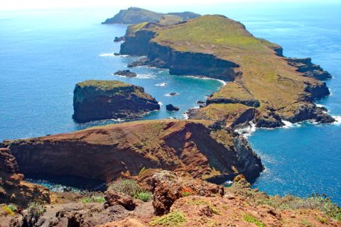 Zerklüftete Inselketten im Wanderparadies Madeira